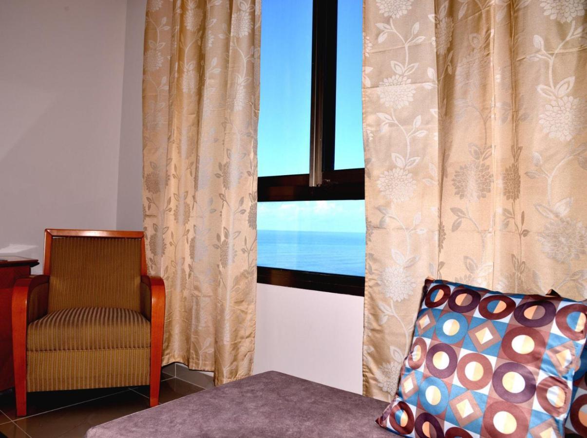 Almog Tower Aparthotel Haifa Exterior foto