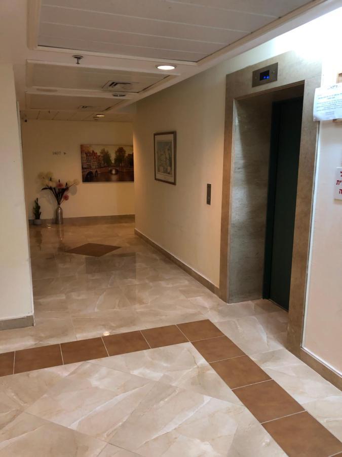 Almog Tower Aparthotel Haifa Exterior foto